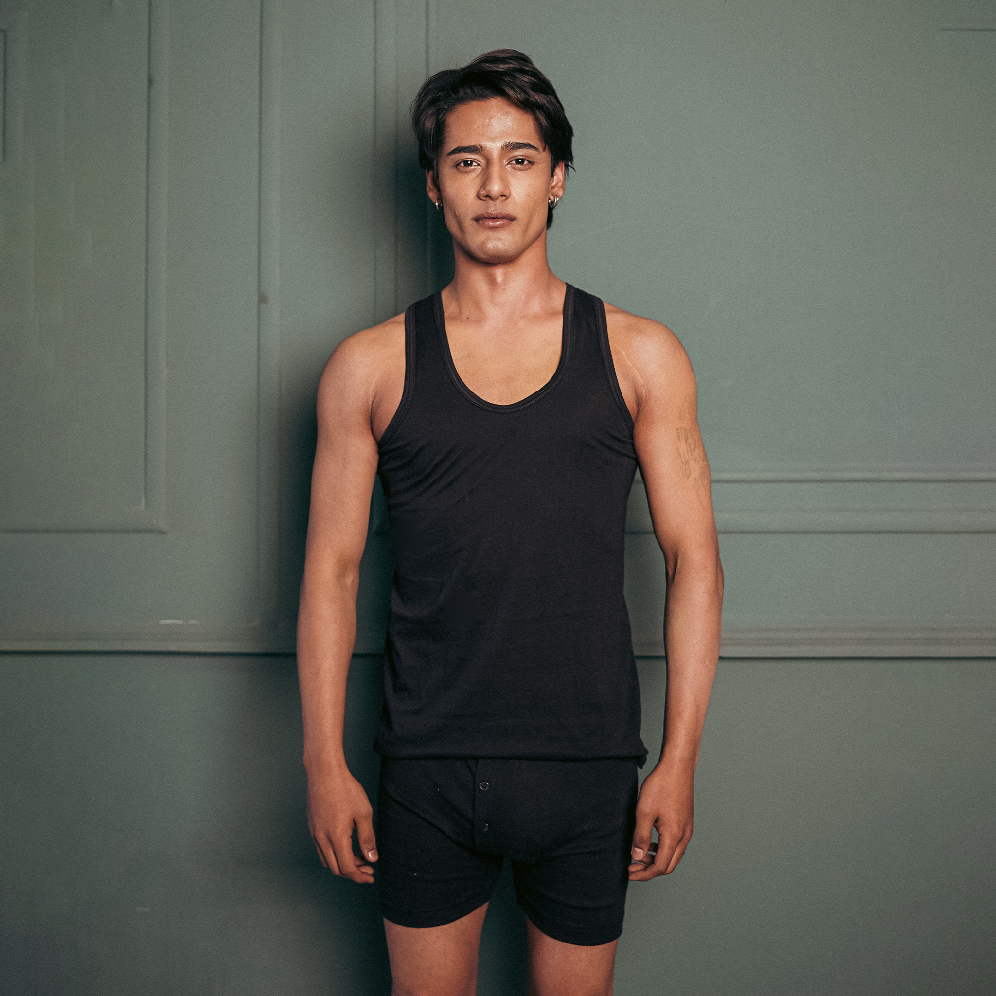 Pack Of 12 Sleeveless Black Vest
